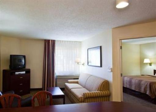 фото отеля Hawthorn Suites by Wyndham Detroit Auburn Hills