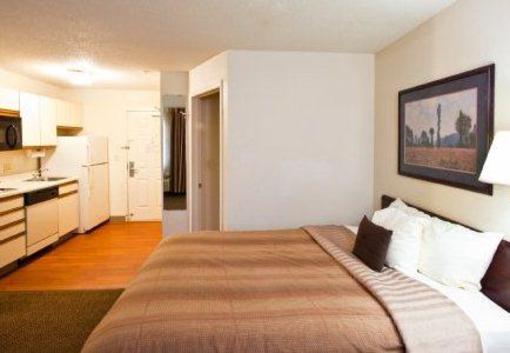 фото отеля Hawthorn Suites by Wyndham Detroit Auburn Hills