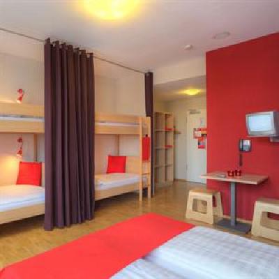 фото отеля MEININGER City Hostel & Hotel Hamburg