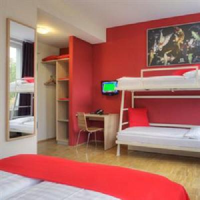 фото отеля MEININGER City Hostel & Hotel Hamburg
