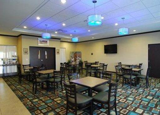 фото отеля Comfort Inn Airport Oklahoma City
