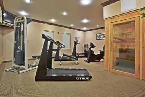 фото отеля Holiday Inn Express Hotel & Suites Spring Lake (North Carolina)
