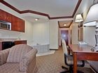 фото отеля Holiday Inn Express Hotel & Suites Spring Lake (North Carolina)