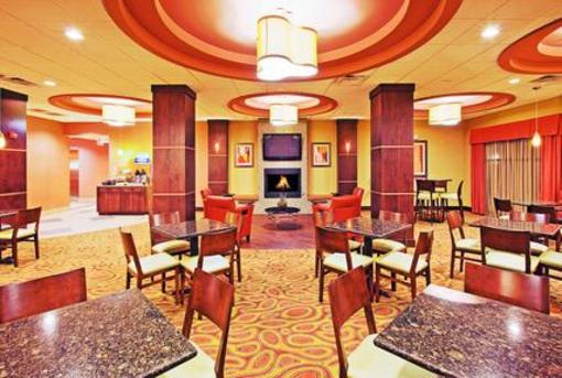 фото отеля Holiday Inn Express Hotel & Suites Knoxville Clinton