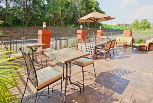фото отеля Holiday Inn Express Hotel & Suites Knoxville Clinton