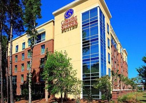 фото отеля Comfort Suites West of the Ashley