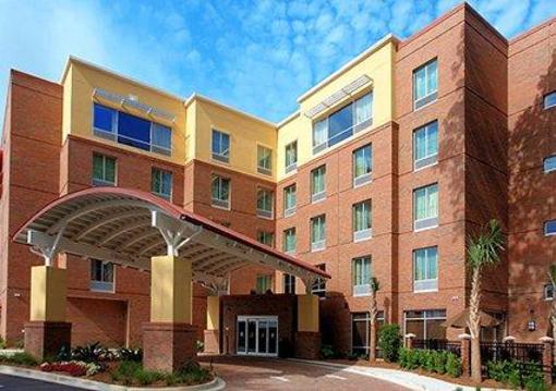 фото отеля Comfort Suites West of the Ashley