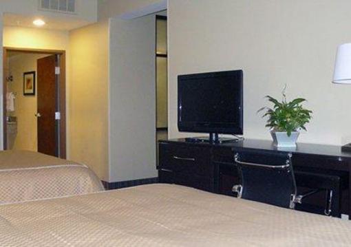 фото отеля Comfort Suites West of the Ashley