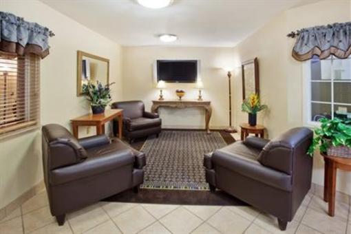 фото отеля Candlewood Suites Augusta
