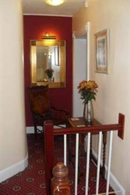 фото отеля Cartref Guest House Caernarfon