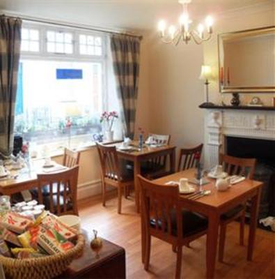 фото отеля Cartref Guest House Caernarfon