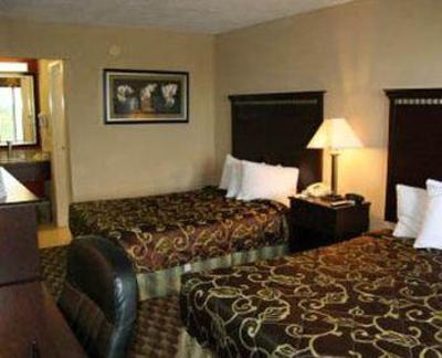 фото отеля Quality Inn Airport & Cruiseport North