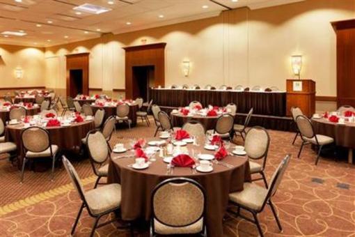 фото отеля Holiday Inn Syracuse/Liverpool Airport Hotel