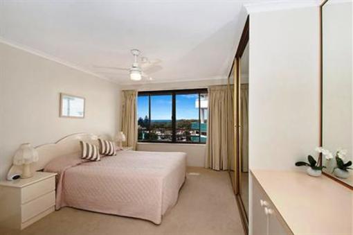 фото отеля South Pacific Plaza Broadbeach