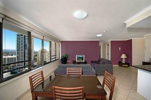 фото отеля South Pacific Plaza Broadbeach