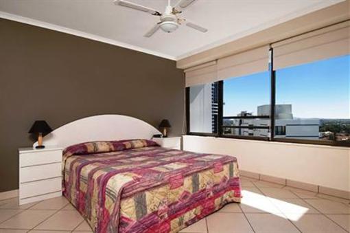 фото отеля South Pacific Plaza Broadbeach