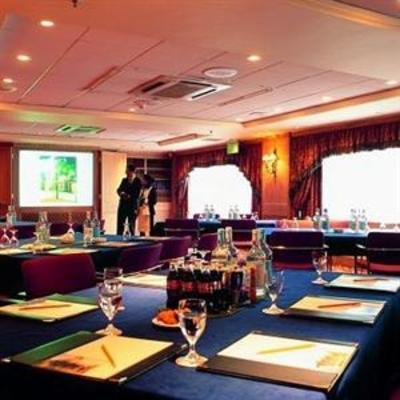 фото отеля Barcelo The Lygon Arms