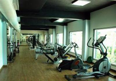 фото отеля Rennaaissannce Sarovar Portico Hotel Hosur