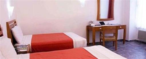 фото отеля Soberanis Hotel