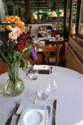 фото отеля Hotel Le Relais Saint Georges Pithiviers