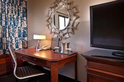 фото отеля Hilton Concord