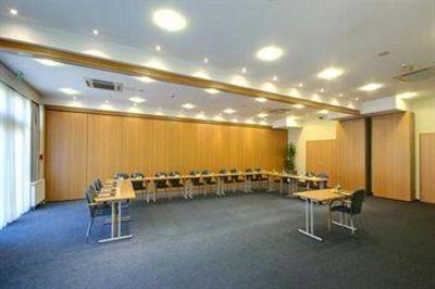 фото отеля Tryp Centro Oberhausen