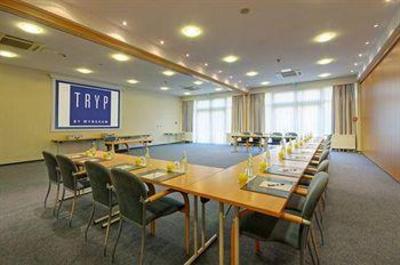 фото отеля Tryp Centro Oberhausen