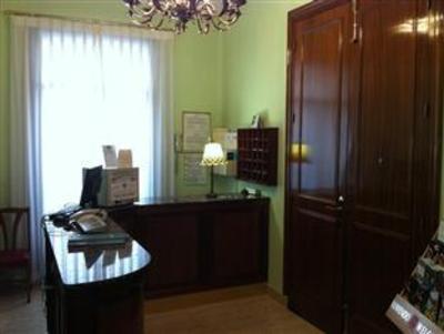 фото отеля Hostal Vazquez de Mella