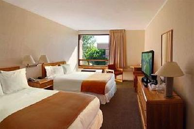 фото отеля Holiday Inn Express Temuco