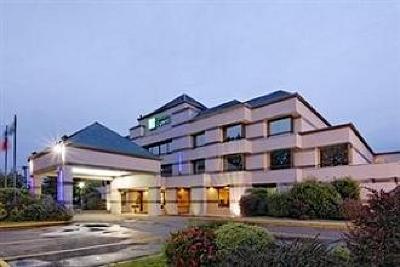 фото отеля Holiday Inn Express Temuco