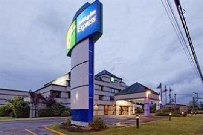 фото отеля Holiday Inn Express Temuco
