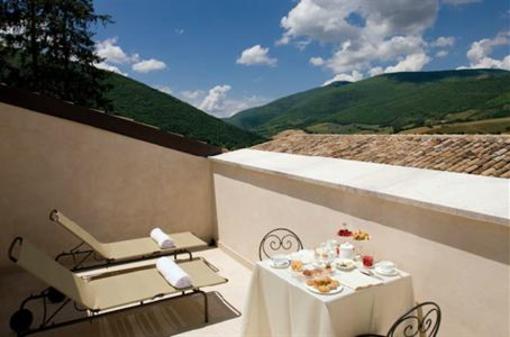 фото отеля Grotta Azzurra Hotel Norcia