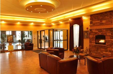фото отеля Chateau Regina Hotel & Suites