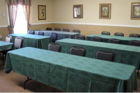 фото отеля Chateau Regina Hotel & Suites