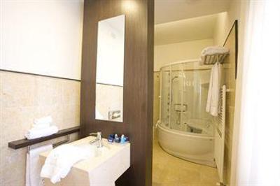 фото отеля Rechigi Hotel