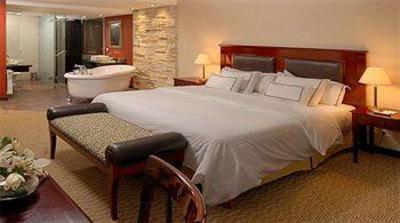 фото отеля Hotel Cacique Inacayal