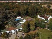 Mercure Le Coudray Montceaux Parc du Coudray