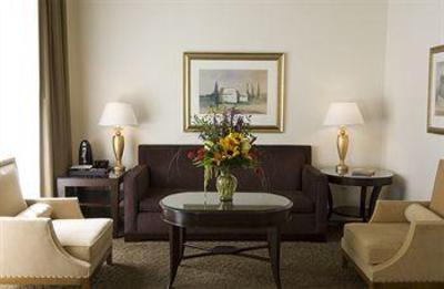фото отеля The Ashton Hotel
