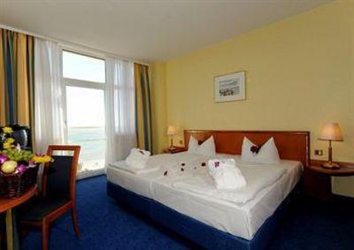 фото отеля Arkona Strandhotel Binz