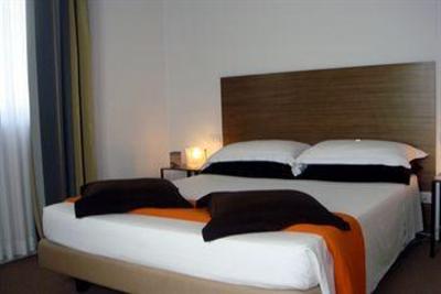 фото отеля Hotel Trieste Rimini