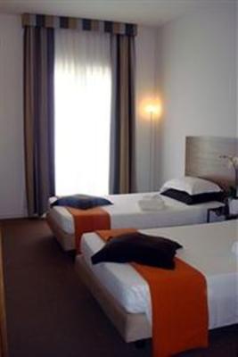 фото отеля Hotel Trieste Rimini