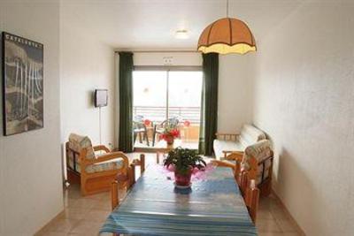 фото отеля Apartamentos Sa Gavina Torroella de Montgri