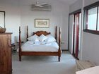 фото отеля Castaway Cove