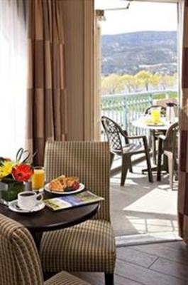 фото отеля Delta Grand Okanagan Lakefront Resort