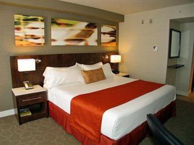 фото отеля Delta Grand Okanagan Lakefront Resort
