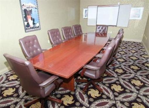 фото отеля Hannaford Suites Hotel Cincinnati