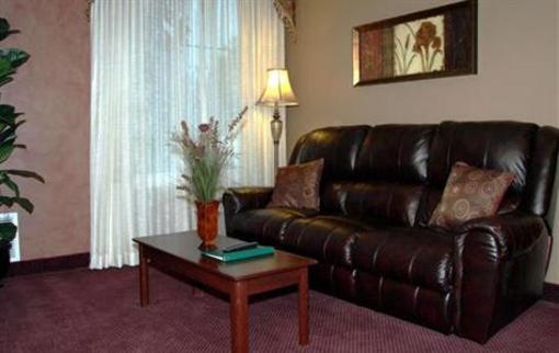 фото отеля Hannaford Suites Hotel Cincinnati