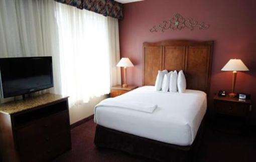 фото отеля Hannaford Suites Hotel Cincinnati