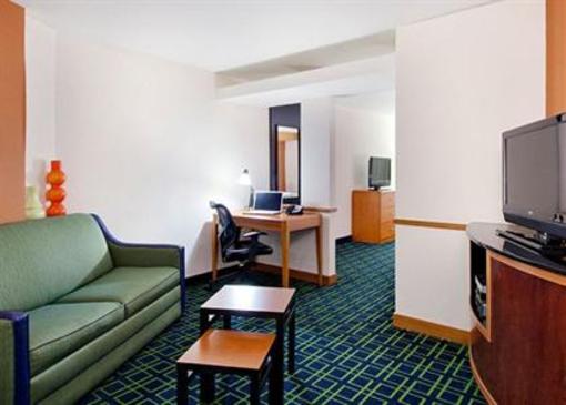 фото отеля Fairfield Inn & Suites Jacksonville West/Chaffee Point