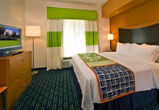 фото отеля Fairfield Inn & Suites Jacksonville West/Chaffee Point